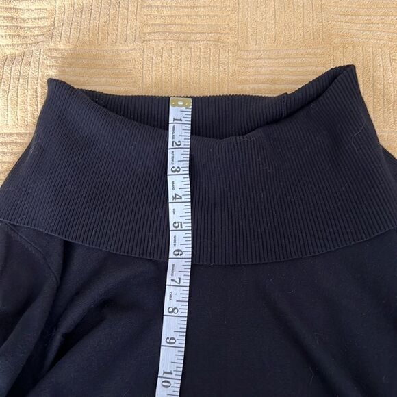 Chaus size large black short sleeve cowl neck tunic sweater EUC - Picture 7 of 10